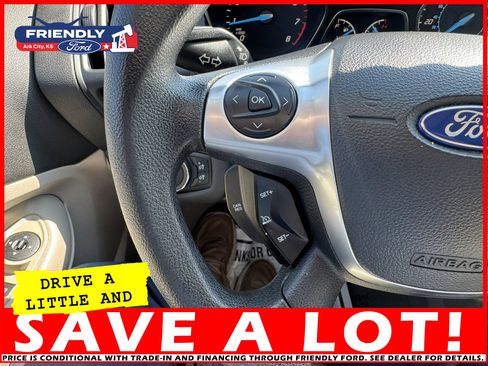 Used 2015 Ford Escape SE image 18