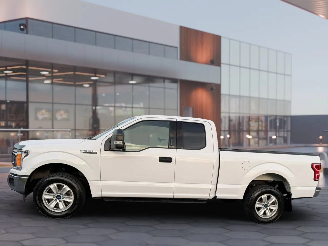 Used 2019 Ford F150 XLT w/ Equipment Group 301A Mid AWD/4WD image 5