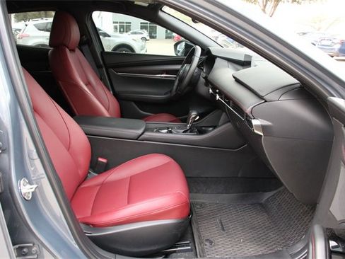 Used 2025 MAZDA MAZDA3 Carbon image 28