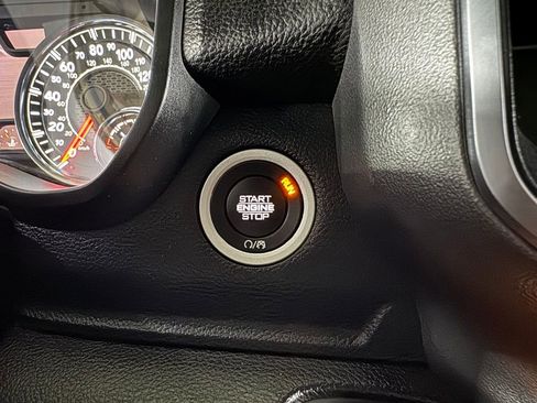 Used 2025 RAM 1500 Big Horn AWD/4WD image 30