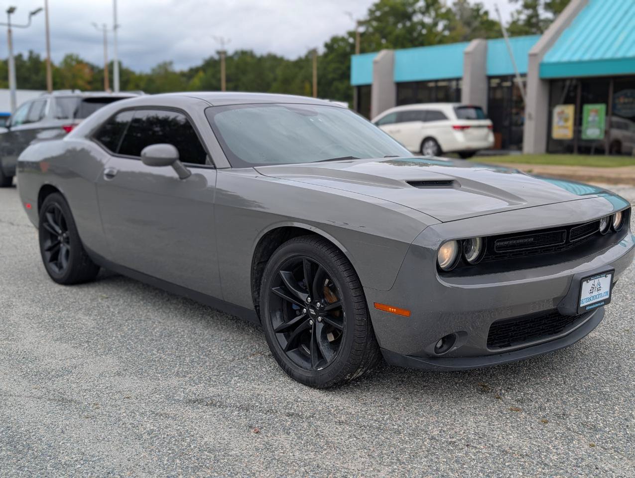 Used 2018 Dodge Challenger SXT w/ Blacktop Package RWD image 8