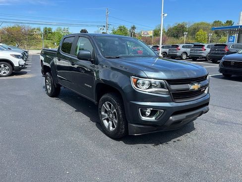 Used 2019 Chevrolet Colorado Z71 AWD/4WD image 1