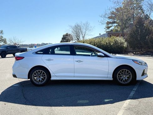 Used 2018 Hyundai Sonata Limited image 8