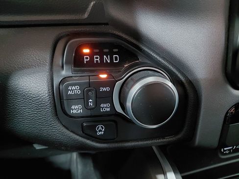Used 2023 RAM 1500 Big Horn AWD/4WD image 32