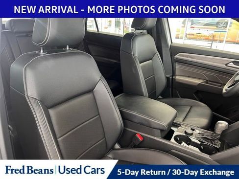 Used 2023 Volkswagen Atlas Cross Sport SE w/ Panoramic Sunroof Package image 6