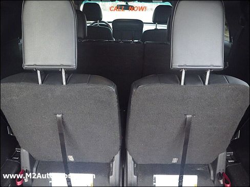 Used 2016 Ford Explorer XLT w/ Equipment Group 202A image 13