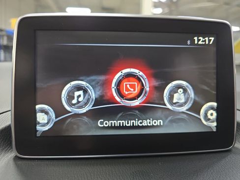 Used 2015 MAZDA MAZDA3 i Touring w/ Technology Package image 23