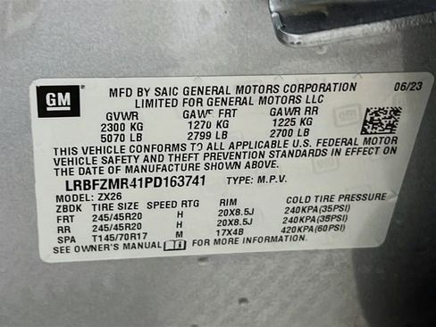 Certified 2023 Buick Envision Preferred w/ Sport Touring Package image 27