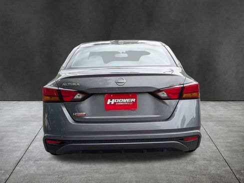 Used 2025 Nissan Altima 2.5 SV FWD image 7