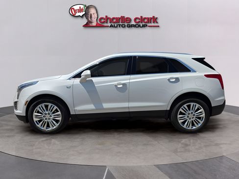 Used 2019 Cadillac XT5 Premium Luxury FWD image 3
