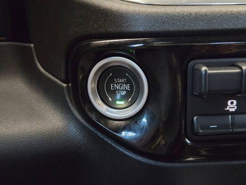 Used 2024 Chevrolet Silverado 2500 High Country w/ High Country Premium Package AWD/4WD image 21