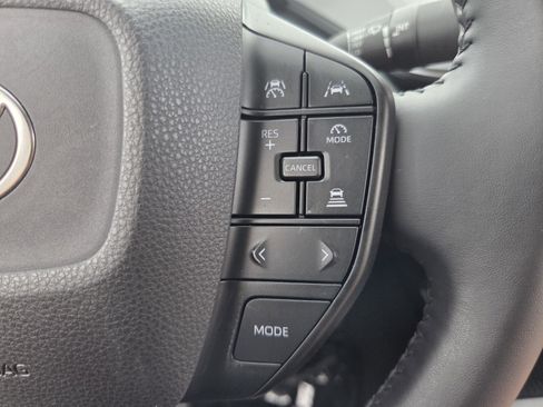 Used 2024 Toyota Prius LE FWD image 24
