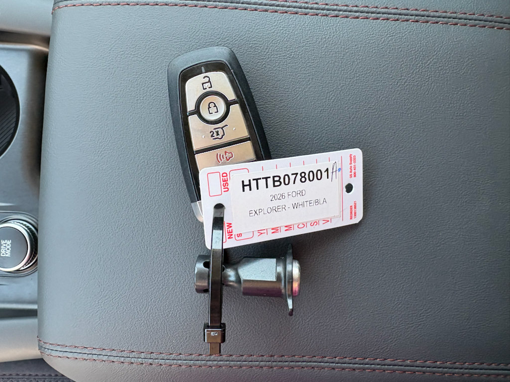 Used 2026 Ford Explorer Active RWD image 35