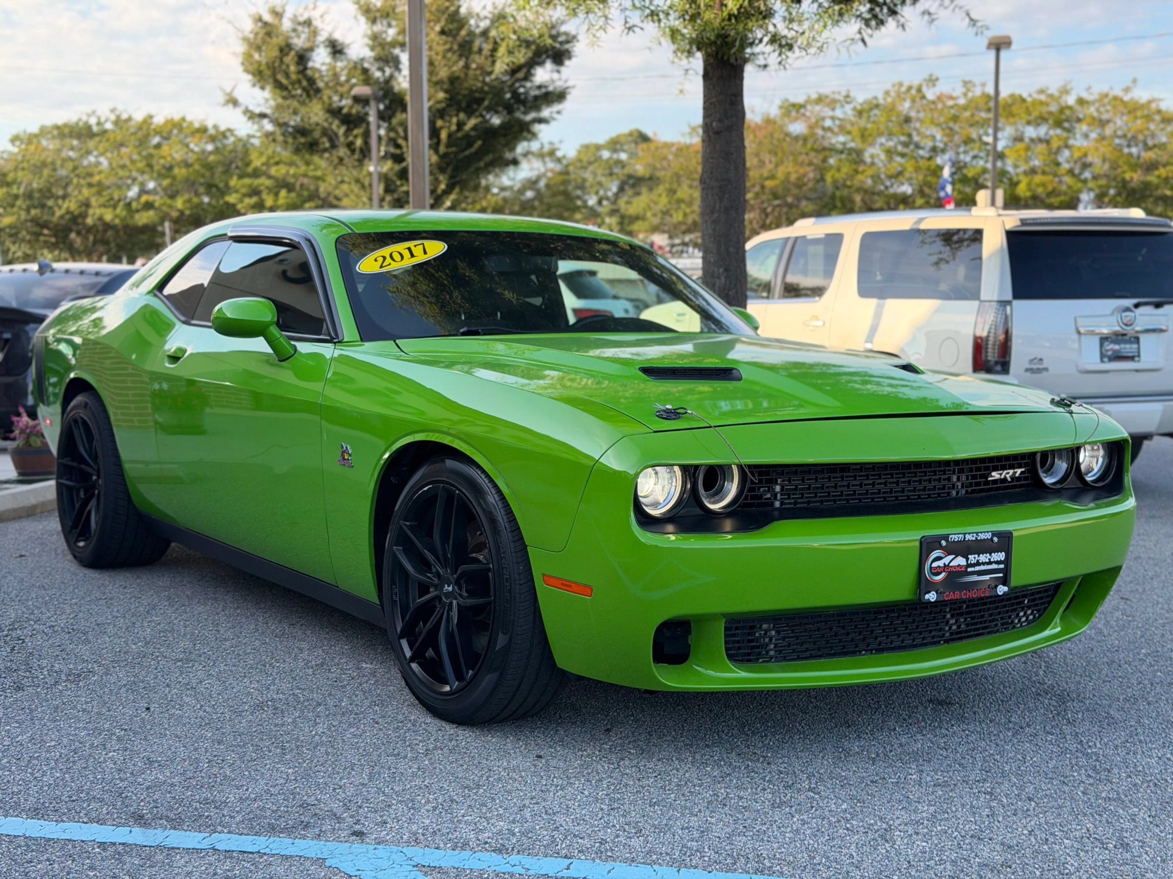 Used 2017 Dodge Challenger R/T Scat Pack RWD image 5