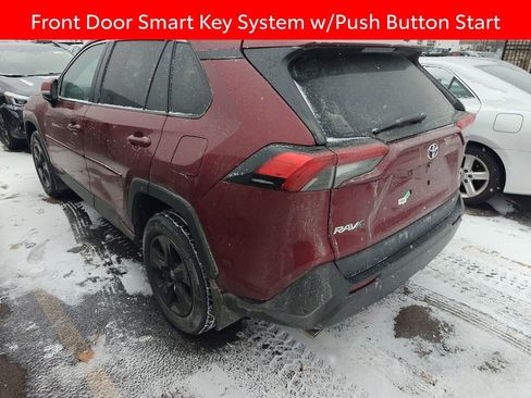 Used 2020 Toyota RAV4 XLE w/ Convenience Package image 4