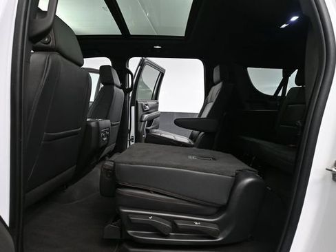 Used 2022 Chevrolet Suburban RST w/ Luxury Package AWD/4WD image 46