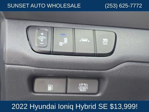 Used 2022 Hyundai Ioniq SE FWD image 26