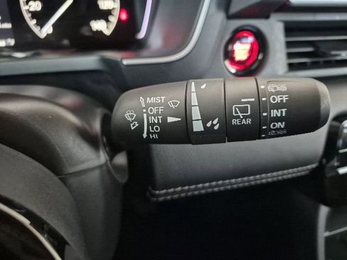 Certified 2025 Honda Pilot EX-L image 23