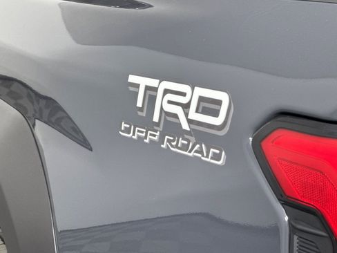 New 2025 Toyota Tacoma TRD Off-Road AWD/4WD image 26