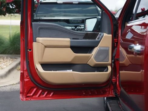 Used 2023 Ford F150 Lariat RWD image 30