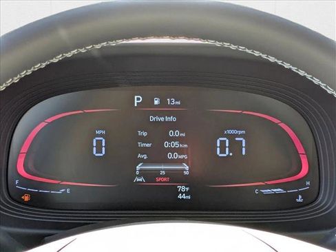 New 2025 Hyundai Venue SEL image 14