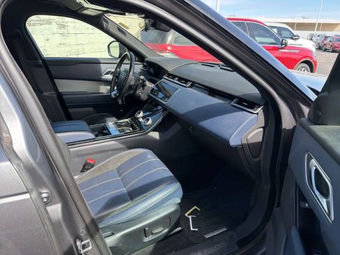 Used 2019 Land Rover Range Rover Velar S image 6