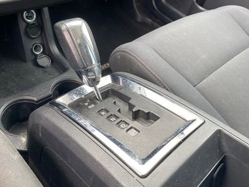 Used 2010 Dodge Journey SXT w/ Flexible Seating Group image 8