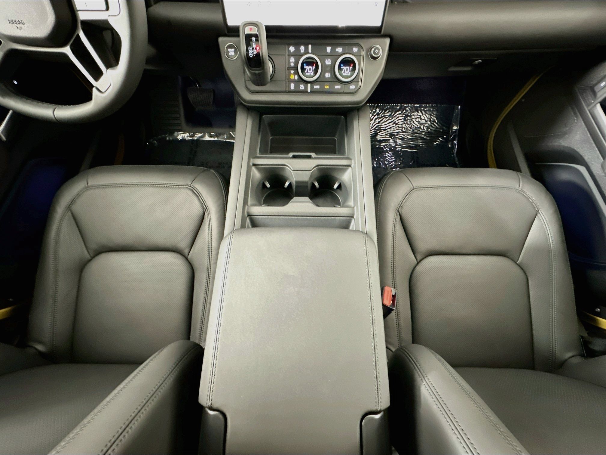 New 2026 Land Rover Defender 110 AWD/4WD image 22
