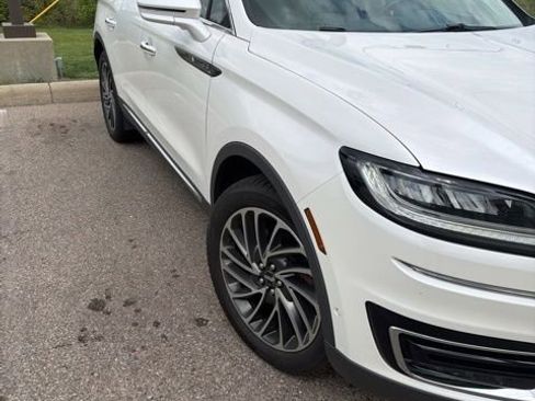 Used 2019 Lincoln Nautilus Reserve image 3