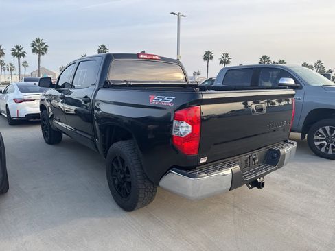 Used 2021 Toyota Tundra SR5 w/ SR5 Upgrade Package image 4