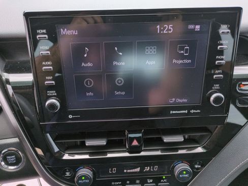 Used 2021 Toyota Camry XLE FWD image 27