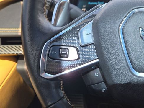 Used 2022 Chevrolet Corvette Stingray Preferred Cpe w/ Chrome Exterior Badge Package image 29