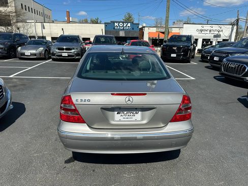 Used 2003 Mercedes-Benz E 320 Sedan image 6