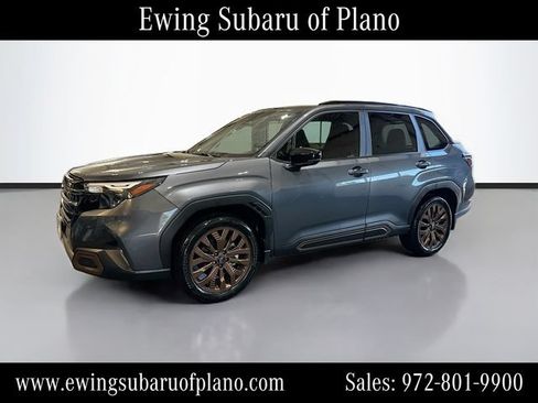 Used 2025 Subaru Forester Sport AWD/4WD image 3