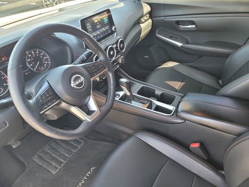 Used 2024 Nissan Sentra SR w/ SR Premium Package image 18