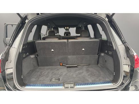 Used 2025 Mercedes-Benz GLS 450 4MATIC image 23