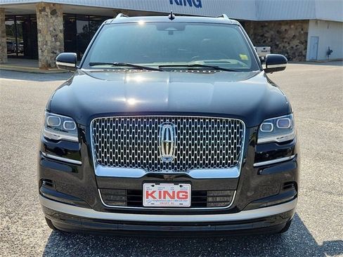 New 2023 Lincoln Navigator Reserve image 3