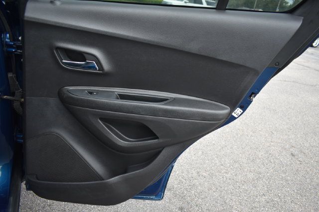 Used 2019 Chevrolet Trax LT AWD/4WD image 36