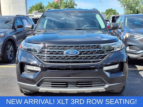 Used 2024 Ford Explorer XLT w/ Equipment Group 202A AWD/4WD image 23