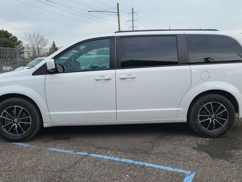 Used 2019 Dodge Grand Caravan GT image 6