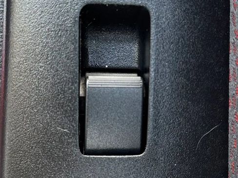 Used 2012 MAZDA MAZDA3 Touring FWD image 34