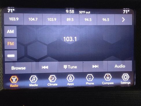 Used 2018 Jeep Wrangler Unlimited Sport S image 25