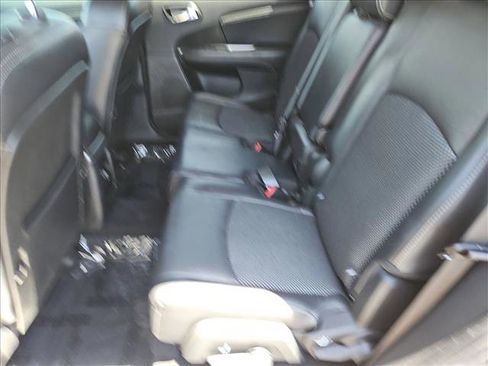 Used 2019 Dodge Journey Crossroad w/ Driver Convenience Group FWD image 22