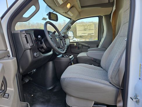New 2024 Chevrolet Express 3500 w/ Power Convenience Package image 9
