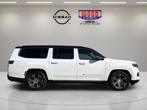 Used 2024 Jeep Grand Wagoneer L 4WD image 2