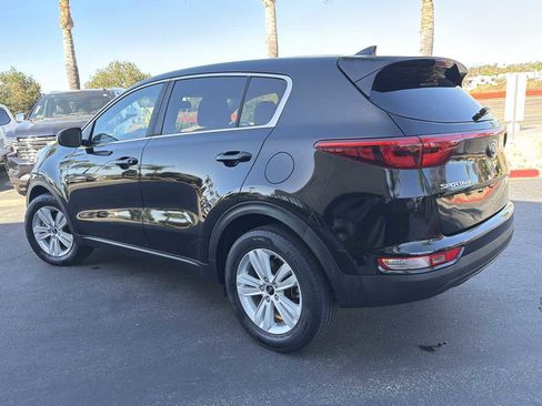 Used 2018 Kia Sportage LX FWD image 4