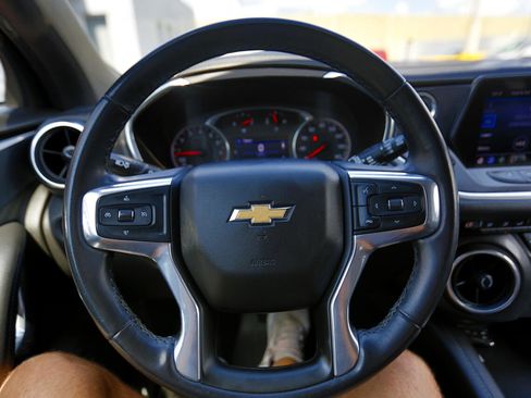 Used 2019 Chevrolet Blazer LT image 6