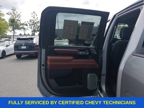 Used 2025 GMC Sierra 2500 Denali Ultimate AWD/4WD image 37