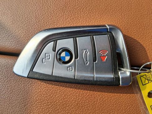 Used 2022 BMW X7 xDrive40i AWD/4WD image 14