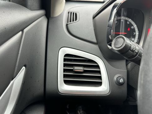 Used 2010 GMC Terrain SLE image 23